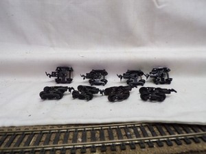 TYCO &LIFE-LIKE HO Trucks w/Couplers Train Car Replacement Parts Lot of 8
