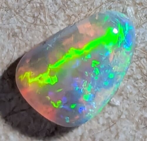 Gemmy 0,53ct Kristall Opal hell bunt Freeform Lightning Ridge - Bild 8 von 14