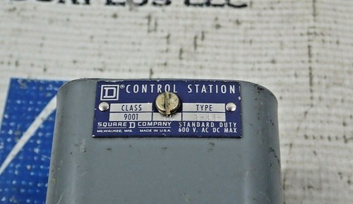 Station de commande bouton stop Square D 9001 B33 - Photo 2/12
