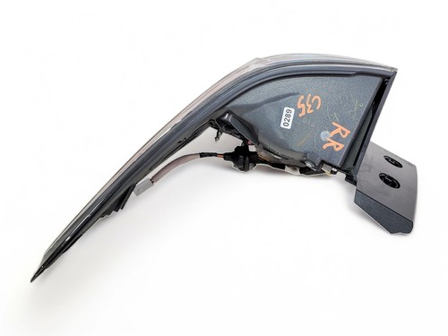 Lexus CT200h 11-14 Tail Light Taillight, Lamp Body Rear Right/Passenger Side 81 - Picture 4 of 4
