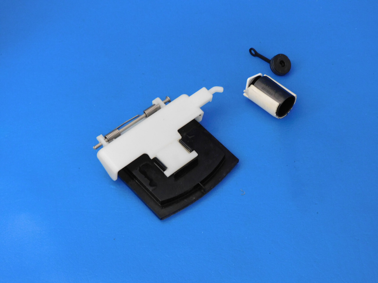 Whirlpool Refrigerator GS6SHEXNB00 Ice Chute Door Hinge Parts 2180353 2304355