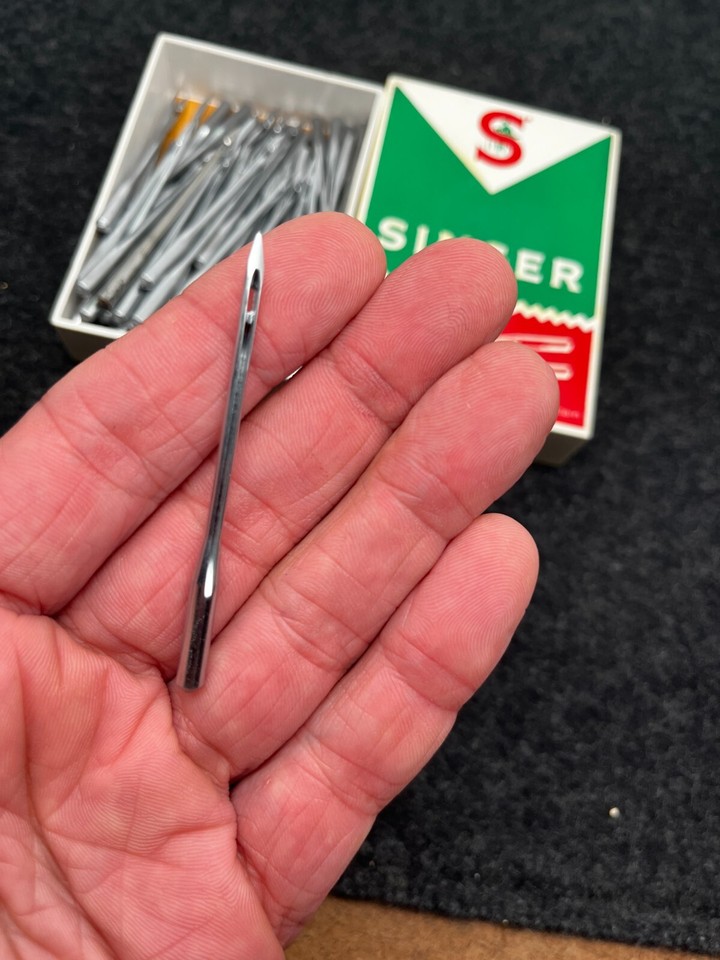 VINTAGE SINGER SEWING NEEDLES 5060 124X2 230/26 LARGE SIZE 80 COUNT