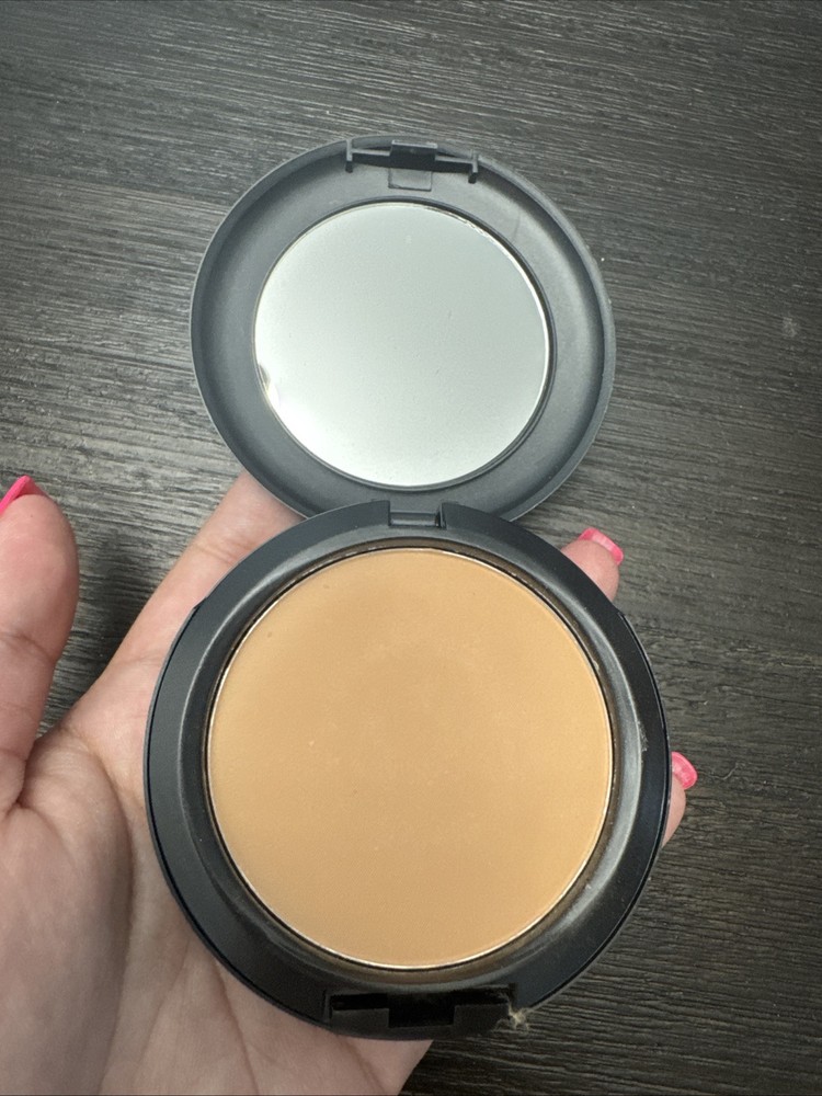 MAC Studio Fix Powder Foundation NC25 - 0.52oz No Box