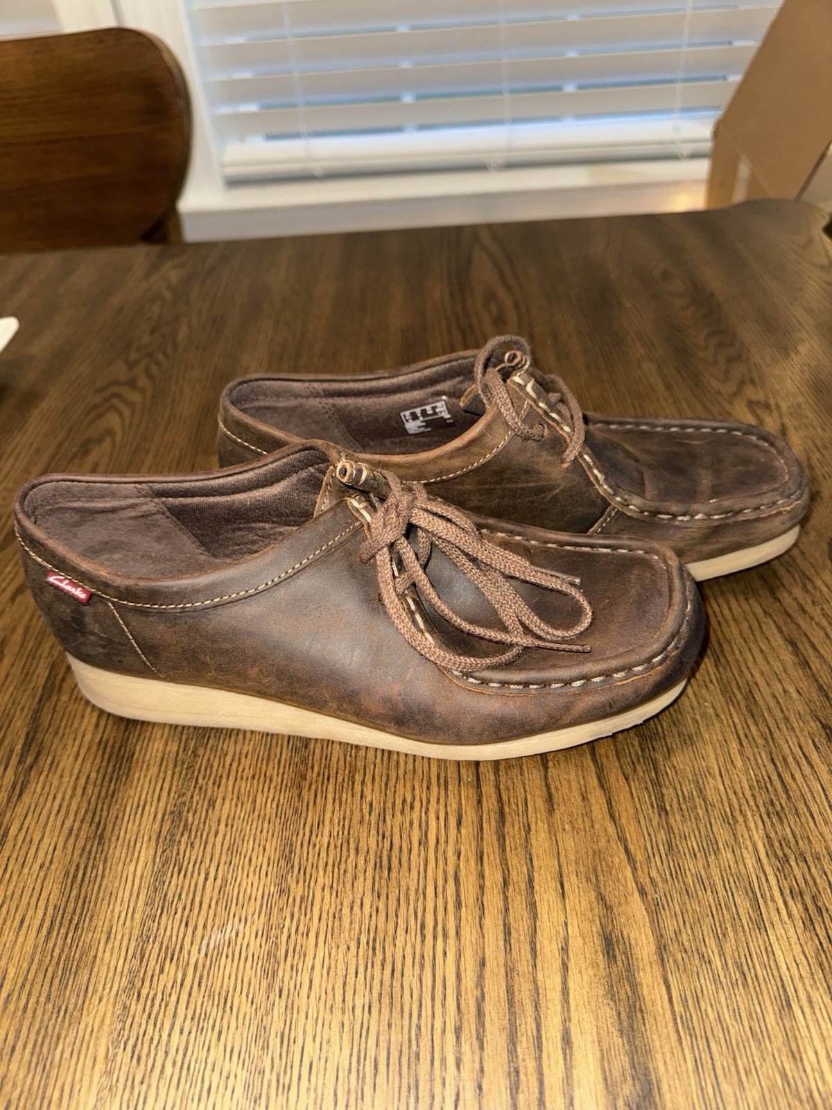 Clarks Women's Wallabee Brown Casual Loafer Shoes - Size 9