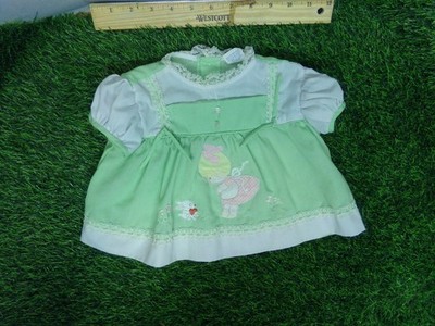 passt XAVIER ROBERTS weiche Skulptur KINDER KLEID WIEGE TOGS GRÜN