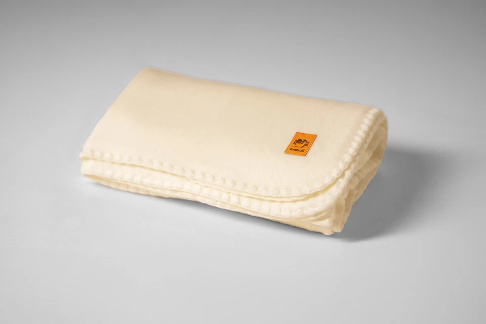 Throw Size Handmade Alpaca Blanket Baby Alpaca Blanket Alpaca Wool Blanket White - Image 2 of 4