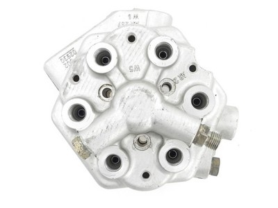 メル91030様 New OEM Bosch Fuel Distributor for 87-93 Mercedes 300E 190E W124