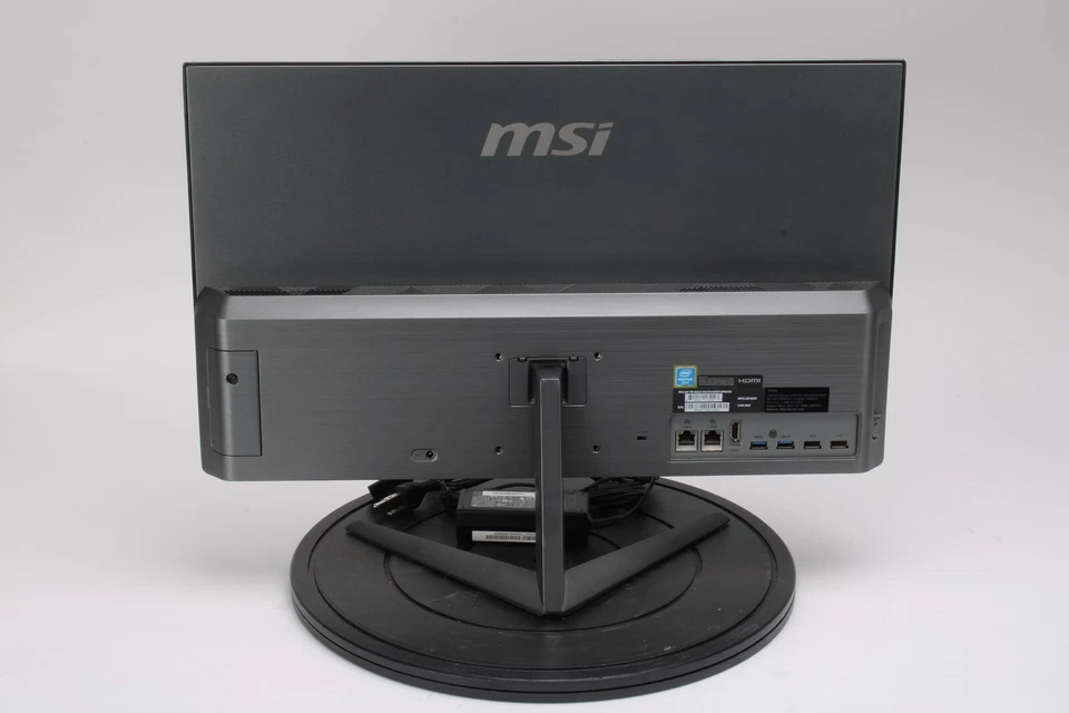 Computadora MSI 23.8" AIO Computer Pro 24X 7M-023US Intel 4415U 4GB Ram 500GB HDD Foto 3 de 4