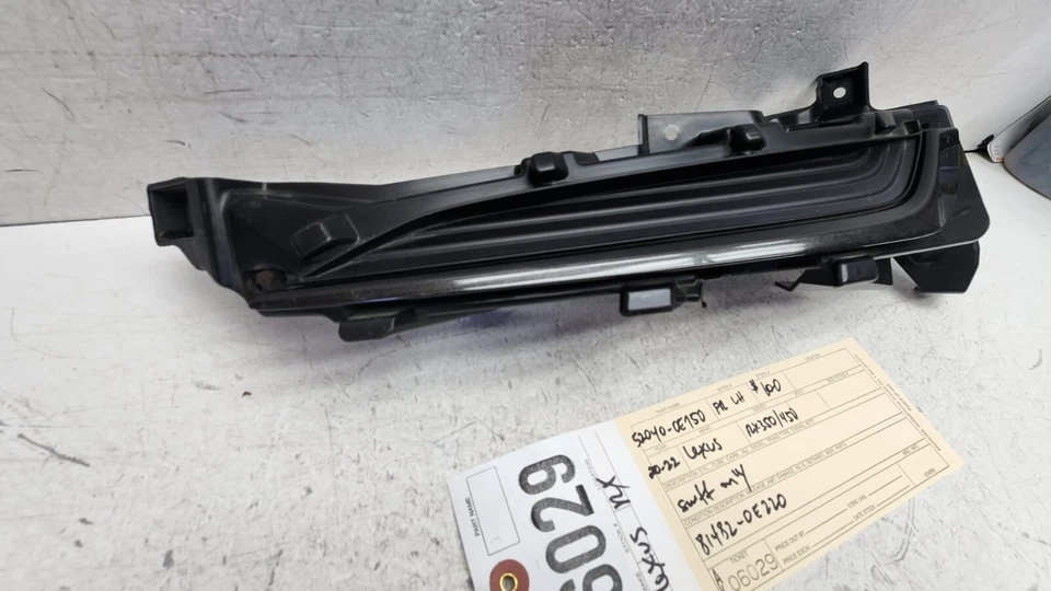LEXUS RX350 RX450H 2020 2021 2022 TAPA LUZ ANTINIEBLA IZQUIERDA OEM AY06029 Foto 2 de 4