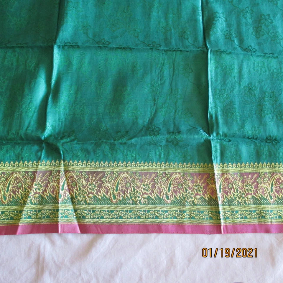 Gorgeous GREEN Gold WOVEN Metal Thread SILK BLEND Fabric MATERIAL Sewing CRAFT - Image 3 of 4