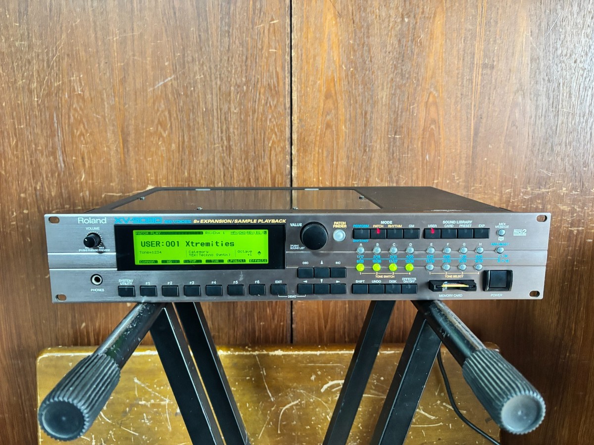 ソラページ Roland XV-5080 128-Voice Synthesizer Module New internal battery w