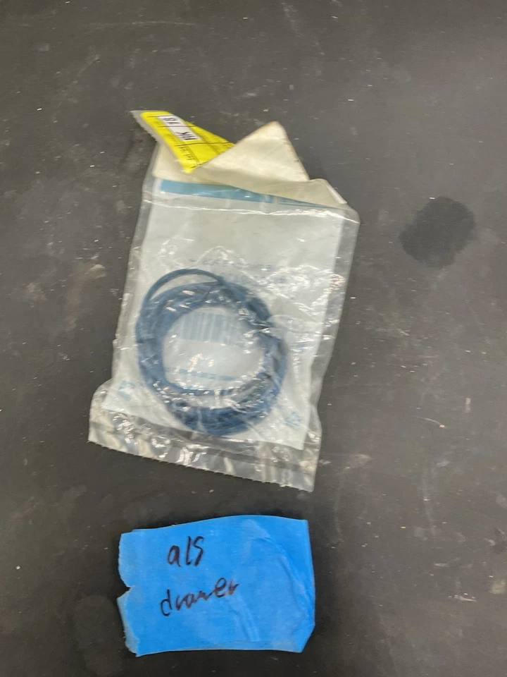 Genuine Ford OEM 5H2Z-9439-BA Manifold Gasket - Изображение 4 из 4