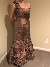 Montage by Mon Cheri Formal Dress Gown, Mother of the Bride, Size 10 US 6-8 