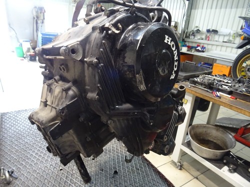 B3. Honda VF 1000 F 2 SC15 motor komplettmotor - Picture 10 of 13