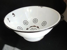 VINTAGE 10 1/4 ZOLL SCHWARZ UND WEISS EMAILLEGESCHIRR SIEB  