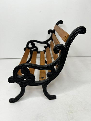 Doll Furniture Mini BLACK CAST IRON WOOD PARK BENCH 10” Beautiful Condition EUC - Bild 12 von 14