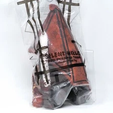 Silent Hill 2 Red Pyramid Head Thing Plush Plushie Figure Statue Magnetic Knife