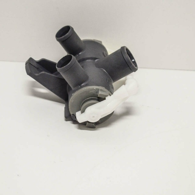 MercedesBenz Saloon W123 Heater Control Valve A1238302084 OEM for sale