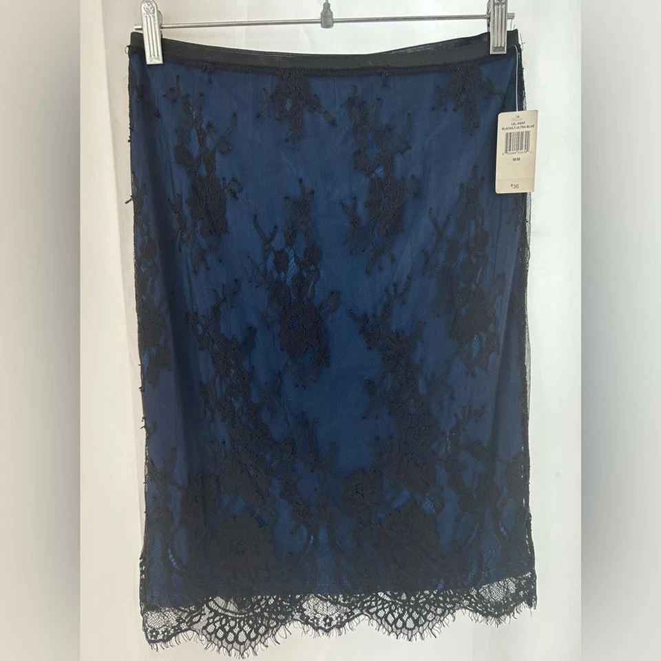 Falda midi de encaje de Buffalo Jeans Y2K I de colección TALLA M Foto 2 de 4