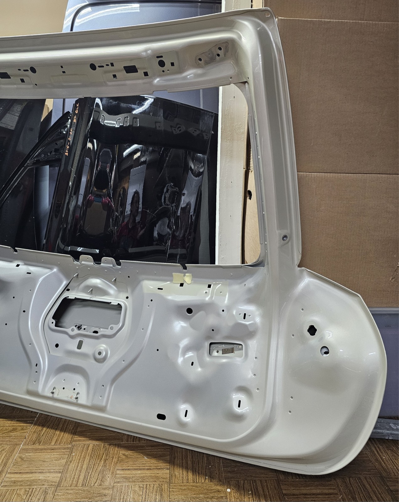  2020-2024 Bentley Bentayga Rear Tailgate Trunk Liftgate Shell  OEM