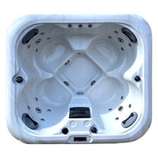 Hot Tub Retreat Pro V1 Pre-Loved