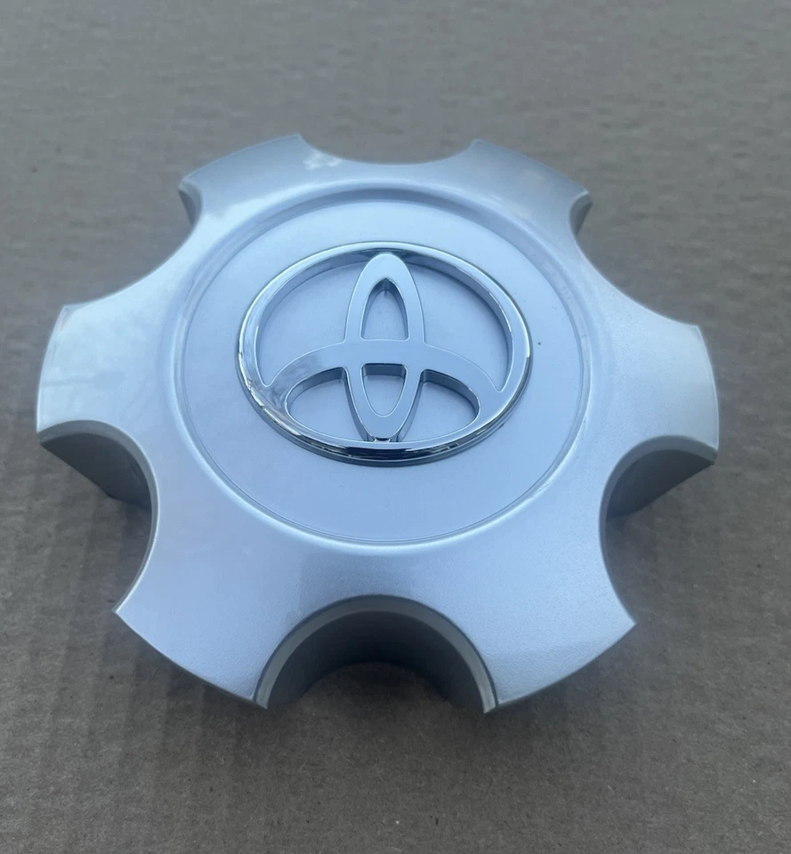 Nuevo 1 pieza TOYOTA Sequoia 2003 04 05 06 07 tapacubos central plata 560-69440 rueda 17" Foto 4 de 4