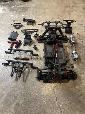 ARRMA 1/10 Granite/Vorteks roller slider chassis parts lot