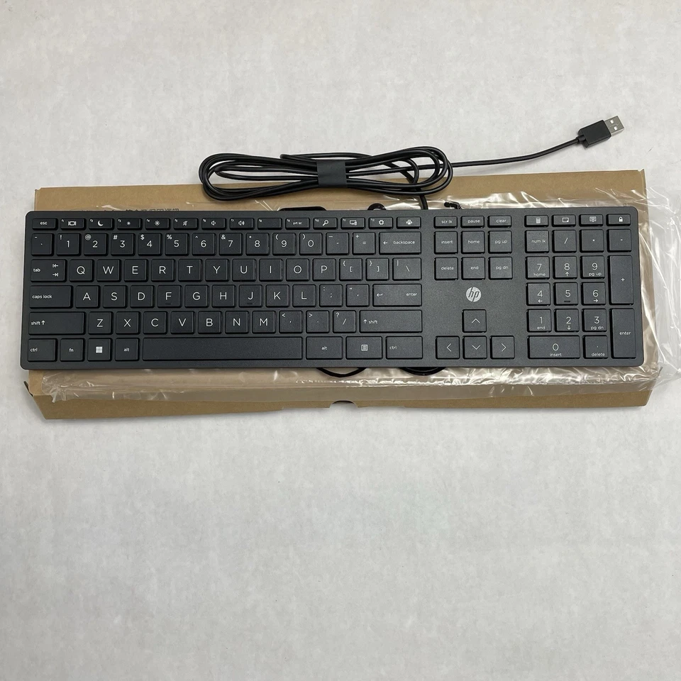 Lenovo USB Wired Traditional Keyboard Model N 00XH688 Lot of 15 - Image 3 of 4