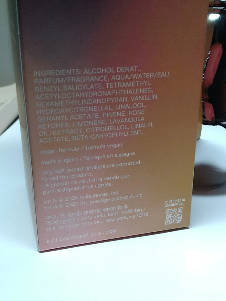 Kylie Jenner Cosmic 2.0 Eau De Parfum 1.6 Fl OZ 50 ml Nuevo en caja Foto 4 de 4