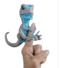 Fingerlings Untamed Raptor Series 1 Fury Blue Dinosaur WowWee Discontinued