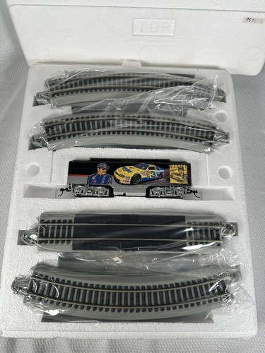 Hawthorne Village Bachmann Dale Earnhardt Train Box Car w/ Track Unused HO Scale - Picture 2 of 9