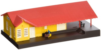 Bachmann Trains 45907 (PLASTICVILLE U.S.A. BUILT-UP BUILDING-FREIGHT STATION-N S