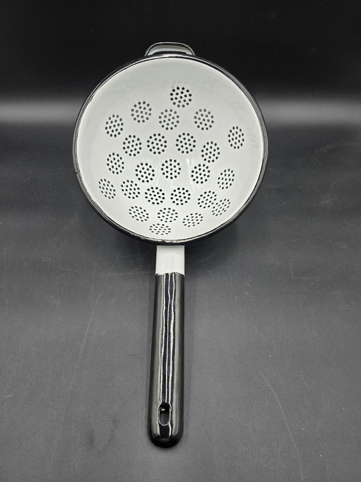 Farmhouse Rustic White Long handled Enamel Ware Colander 20 CM