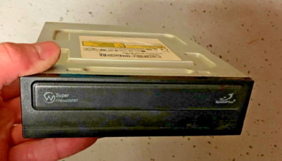 Toshiba Samsung Storage DVD Writer Model SH222
