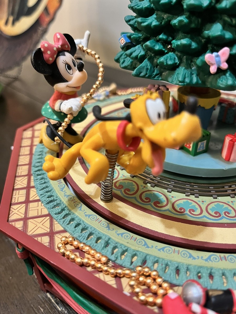 Enesco DISNEY Mickey Mouse & Friends Christmas Jamboree Deluxe