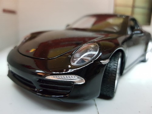 Porsche 911 Carrera S 991 Black Detail Welly Diecast 1:24 Scale Model Car 24040 - Picture 11 of 12