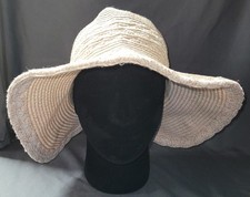 LC Lauren Conrad Sun Hat Womens Wide Brim Beach Garden Sun Protection Fashion