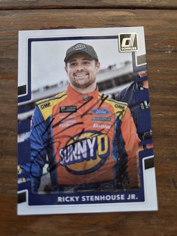 Panini Donruss NASCAR 2018 Ricky Stenhouse Jr. #56 Autographed Roush