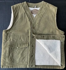Vtg Woolrich Cotton Canvas Vest Mens LARGE Tan Sherpa Fleece Lined Workwear USA 