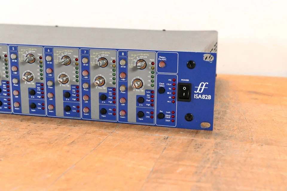 Focusrite ISA828 8-Channel Microphone Preamplifier CG01ER2 - Image 2 of 4