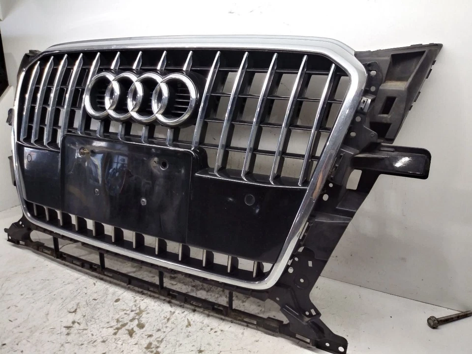 2016 Audi Q5 OEM front grille black and chrome w/ park assist fits 2013-2016 Foto 2 de 4