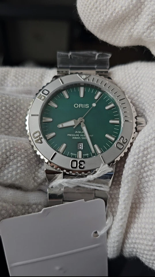 ORIS X Bracenet Aquis 01 733 7730 4137-07 8 24 05PEB esfera verde acero 43,5 mm Foto 4 de 4