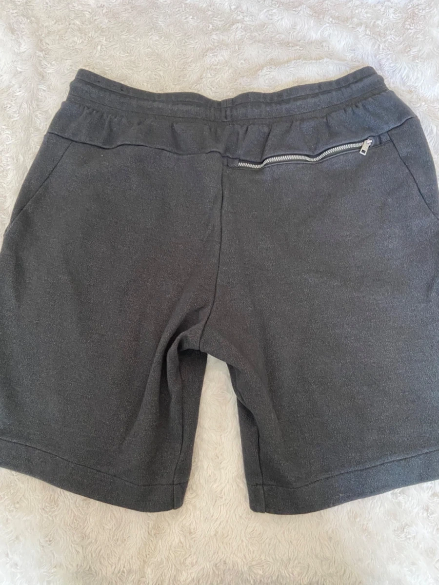 Nike 928509 top