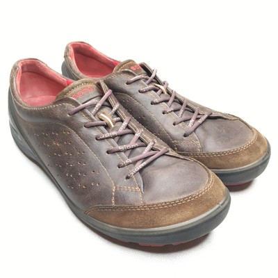 ecco biom brown