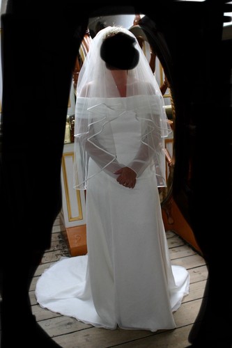 Aphrodite wedding dress size 18 used - Picture 2 of 7