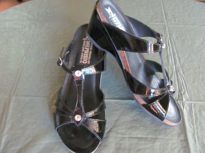 mephisto black patent leather sandals