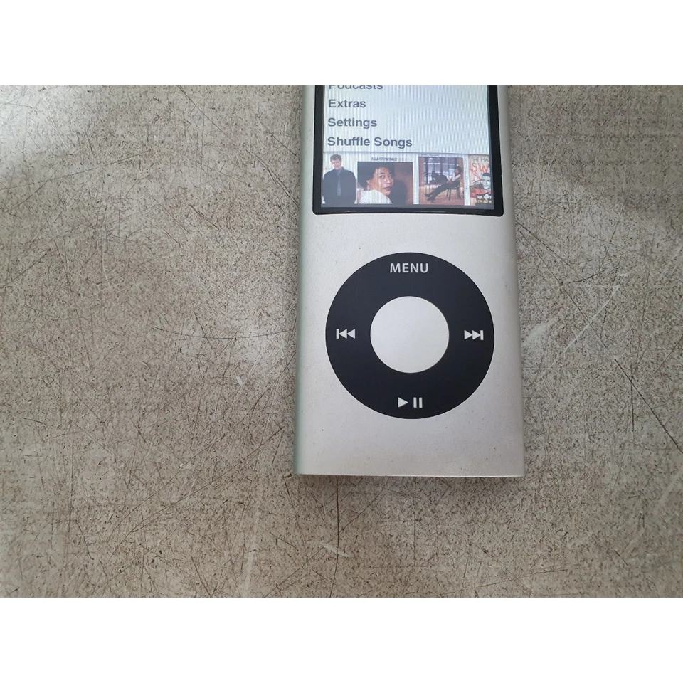 Apple iPod Nano (4th-Generation) A1285 Media Player Silver 2" LCD Display 8GB - Image 3 of 4