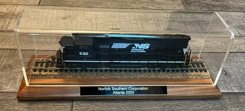 NORFOLK SOUTHERN 5312 Locomotive With Stand Display AWARD RARE Atlanta