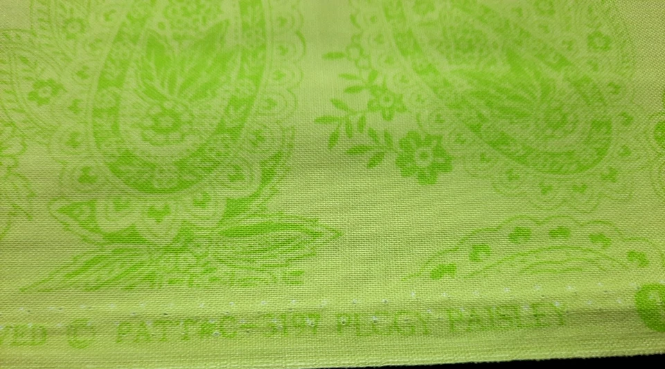 1 1/3 Yardas Peggy Paisley #3197 Telas Michael Miller Algodón Cachemira Verde Foto 4 de 4