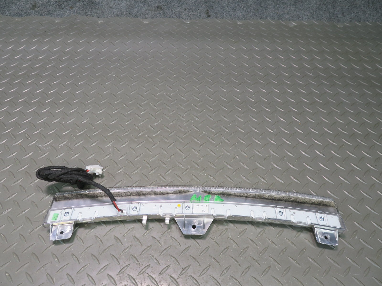 2014-2017 MASERATI GHIBLI M157 REAR CENTER THIRD 3RD STOP BRAKE LIGHT LAMP